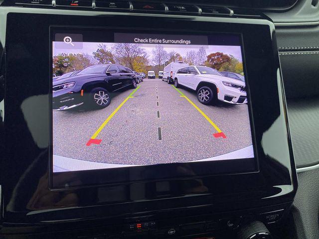 new 2025 Jeep Grand Cherokee car, priced at $46,135