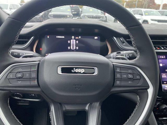 new 2025 Jeep Grand Cherokee car, priced at $46,135