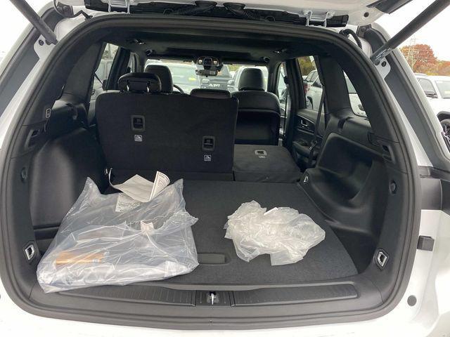 new 2025 Jeep Grand Cherokee car, priced at $46,135