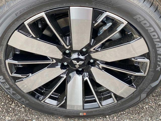 new 2025 Mitsubishi Outlander car, priced at $38,625