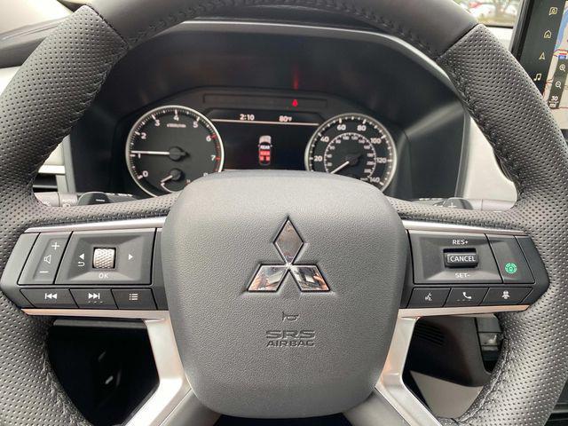 new 2025 Mitsubishi Outlander car, priced at $38,625