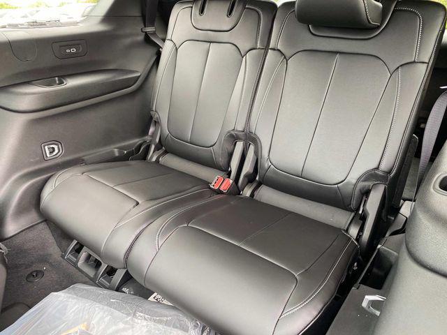 new 2025 Jeep Grand Cherokee L car, priced at $47,692