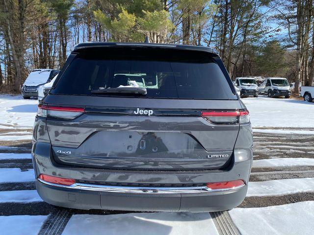 new 2025 Jeep Grand Cherokee car, priced at $49,810