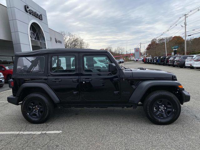 used 2022 Jeep Wrangler Unlimited car, priced at $31,276