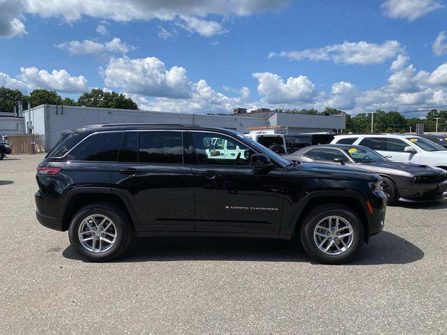 new 2024 Jeep Grand Cherokee car, priced at $41,062