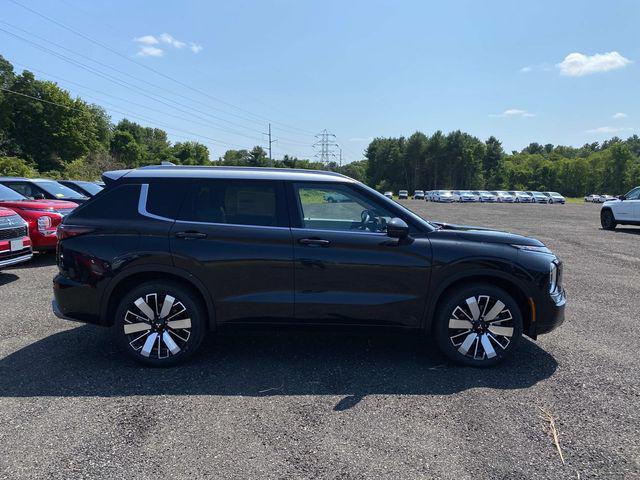 new 2025 Mitsubishi Outlander car, priced at $46,640
