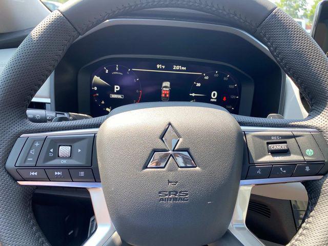 new 2025 Mitsubishi Outlander car, priced at $46,640