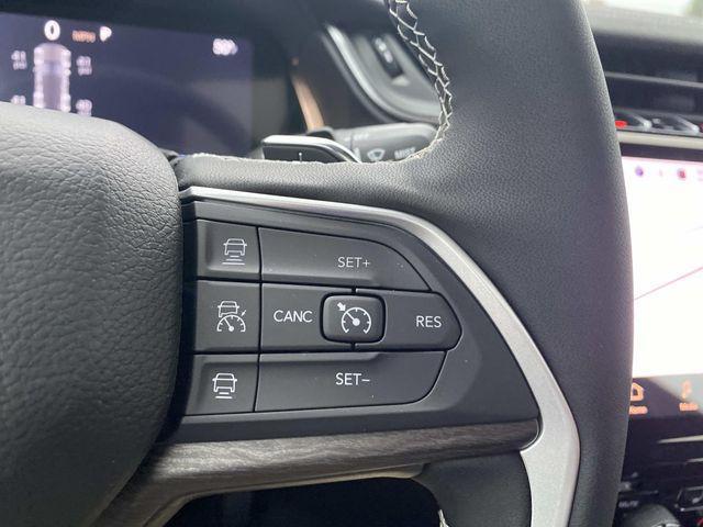 new 2025 Jeep Grand Cherokee car, priced at $47,165