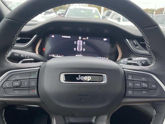 new 2025 Jeep Grand Cherokee car, priced at $47,165
