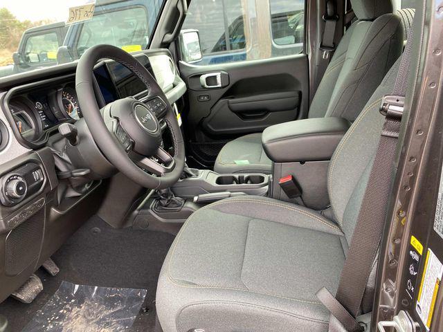 new 2025 Jeep Wrangler car, priced at $47,840