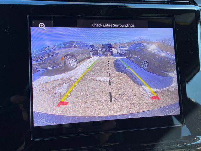 new 2025 Jeep Grand Cherokee car, priced at $43,220
