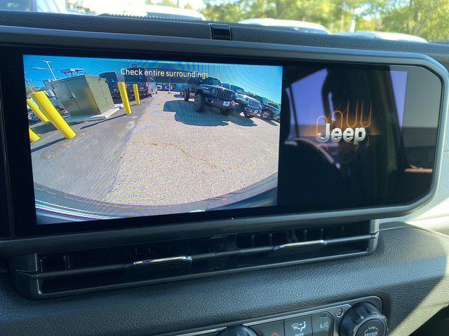 new 2025 Jeep Wrangler car, priced at $41,250