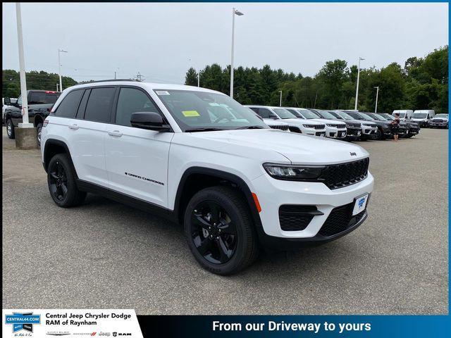 new 2025 Jeep Grand Cherokee car, priced at $45,530