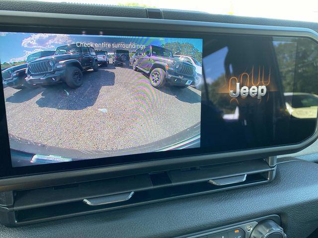 new 2025 Jeep Wrangler car, priced at $41,250