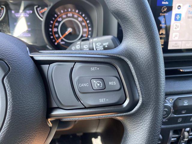 new 2025 Jeep Wrangler car, priced at $41,250