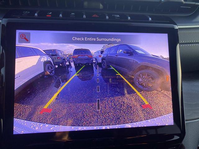 new 2025 Jeep Grand Cherokee car, priced at $49,890