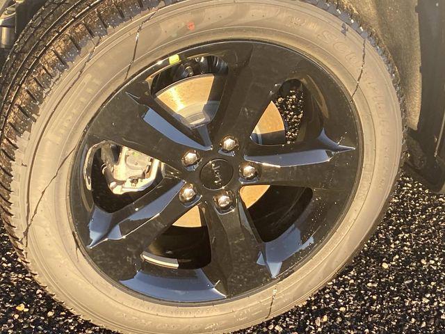 new 2025 Jeep Grand Cherokee car, priced at $49,890