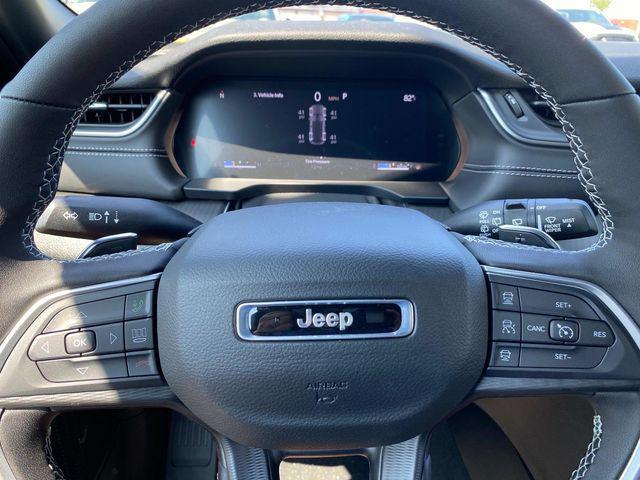 new 2025 Jeep Grand Cherokee car, priced at $46,125