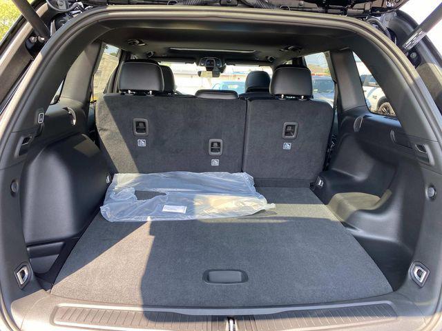 new 2025 Jeep Grand Cherokee car, priced at $46,125