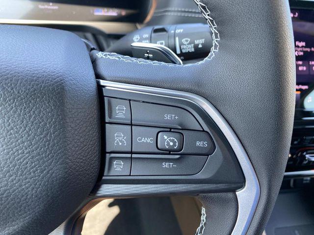 new 2025 Jeep Grand Cherokee car, priced at $46,125