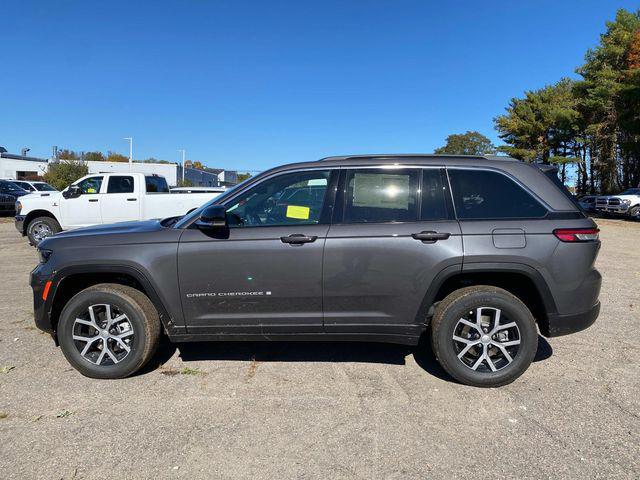 new 2025 Jeep Grand Cherokee car, priced at $49,810