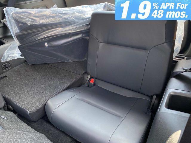 new 2025 Mitsubishi Outlander car, priced at $44,060
