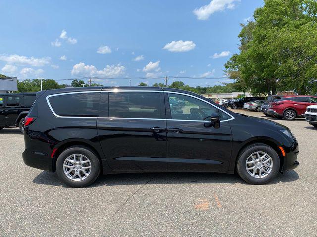 new 2025 Chrysler Voyager car, priced at $40,113