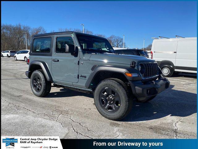 new 2025 Jeep Wrangler car, priced at $39,050