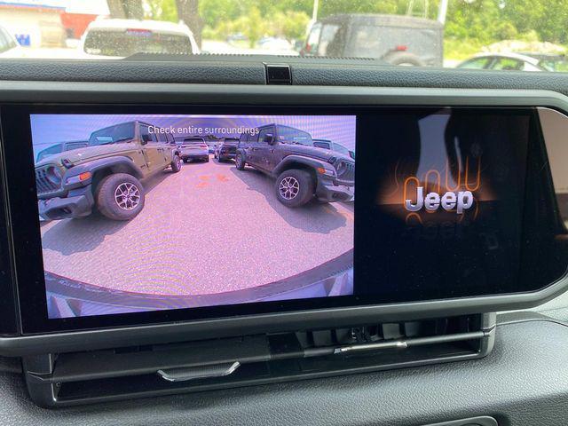 new 2025 Jeep Wrangler car, priced at $46,299
