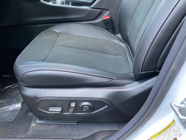 new 2025 Jeep Grand Cherokee car, priced at $45,530
