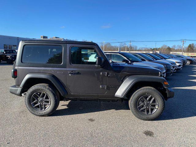 new 2025 Jeep Wrangler car, priced at $44,645