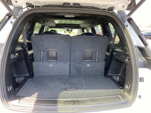 new 2025 Jeep Grand Cherokee L car, priced at $47,692