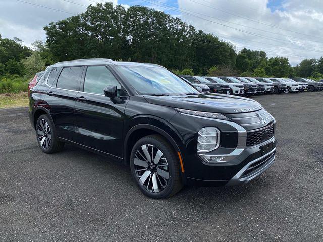 new 2025 Mitsubishi Outlander car, priced at $46,590
