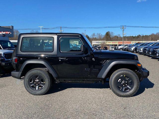 new 2025 Jeep Wrangler car, priced at $39,050