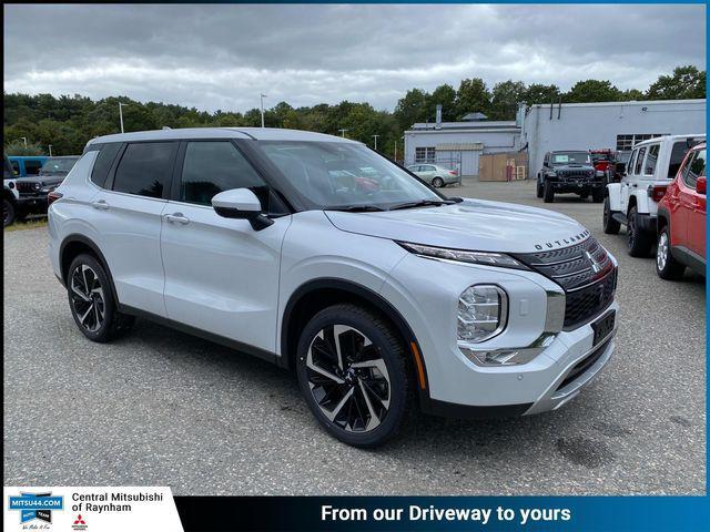 new 2024 Mitsubishi Outlander car, priced at $34,904