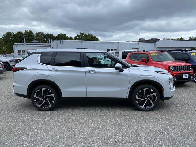 new 2024 Mitsubishi Outlander car, priced at $34,904