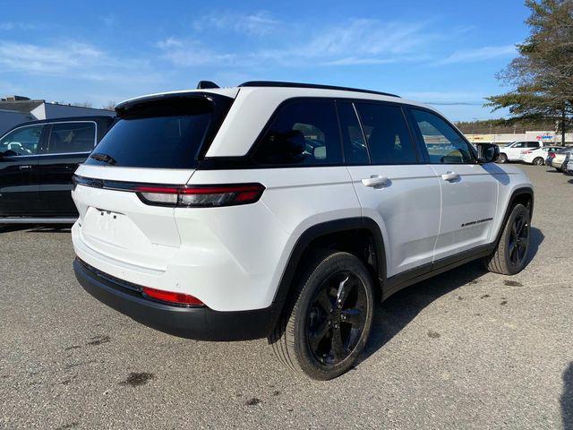 new 2025 Jeep Grand Cherokee car, priced at $47,580