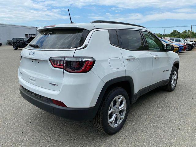 new 2024 Jeep Compass car, priced at $30,539