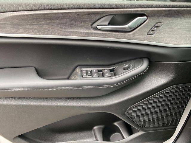 new 2025 Jeep Grand Cherokee car, priced at $46,715