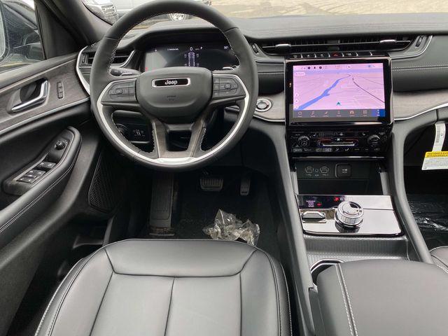 new 2025 Jeep Grand Cherokee car, priced at $46,715