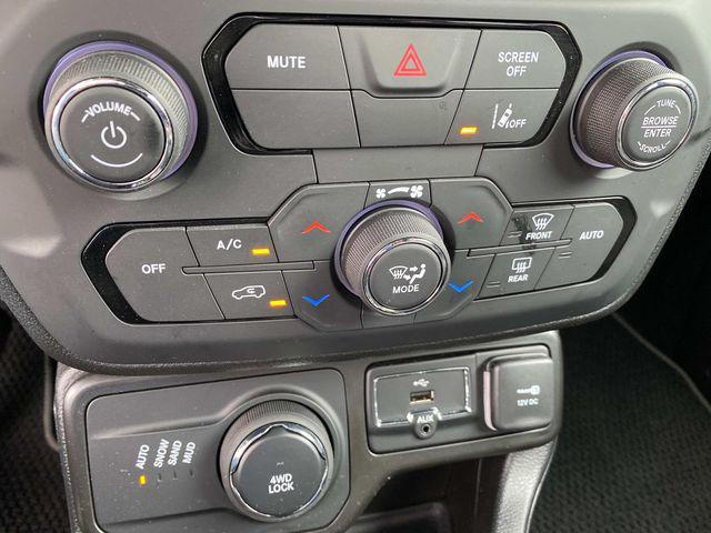 used 2021 Jeep Renegade car, priced at $21,037