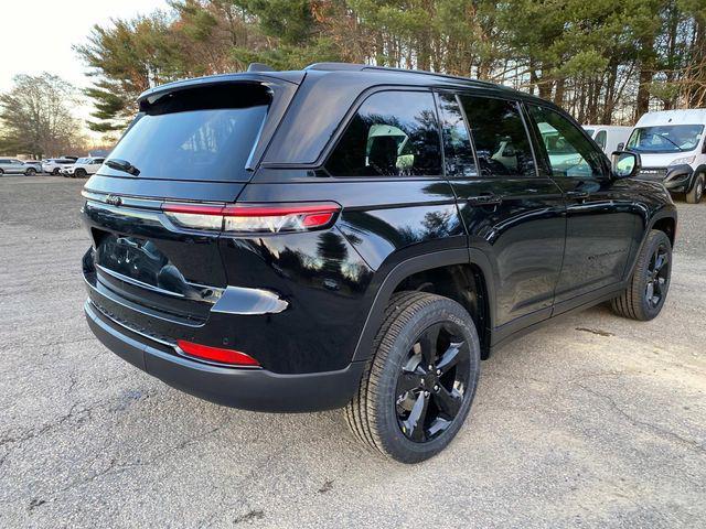 new 2025 Jeep Grand Cherokee car, priced at $48,175