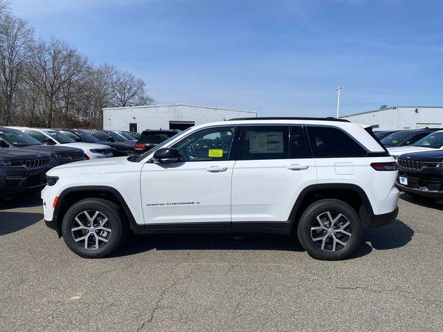 new 2025 Jeep Grand Cherokee car, priced at $46,715