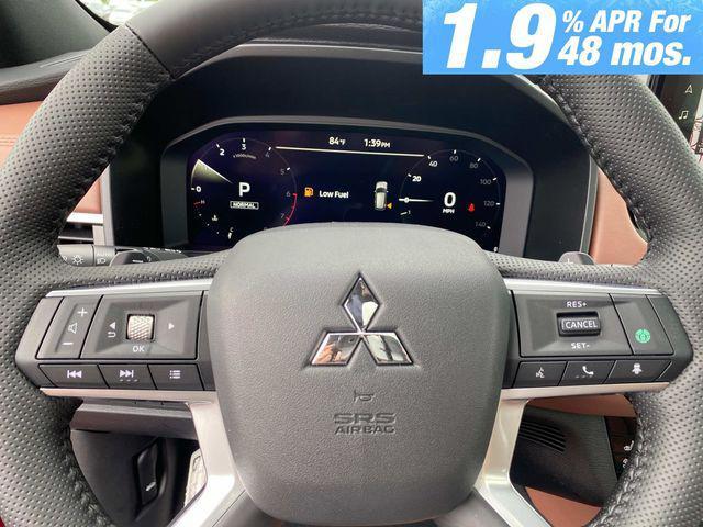 new 2025 Mitsubishi Outlander car, priced at $46,945