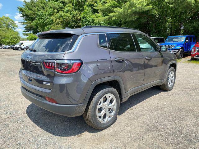 new 2024 Jeep Compass car, priced at $30,087