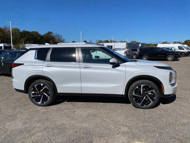 new 2024 Mitsubishi Outlander car, priced at $34,843