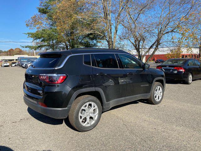 new 2024 Jeep Compass car, priced at $31,087