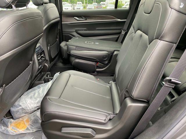new 2025 Jeep Grand Cherokee L car, priced at $48,287