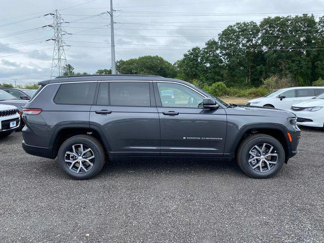 new 2025 Jeep Grand Cherokee L car, priced at $48,287