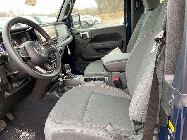 new 2025 Jeep Wrangler car, priced at $36,850